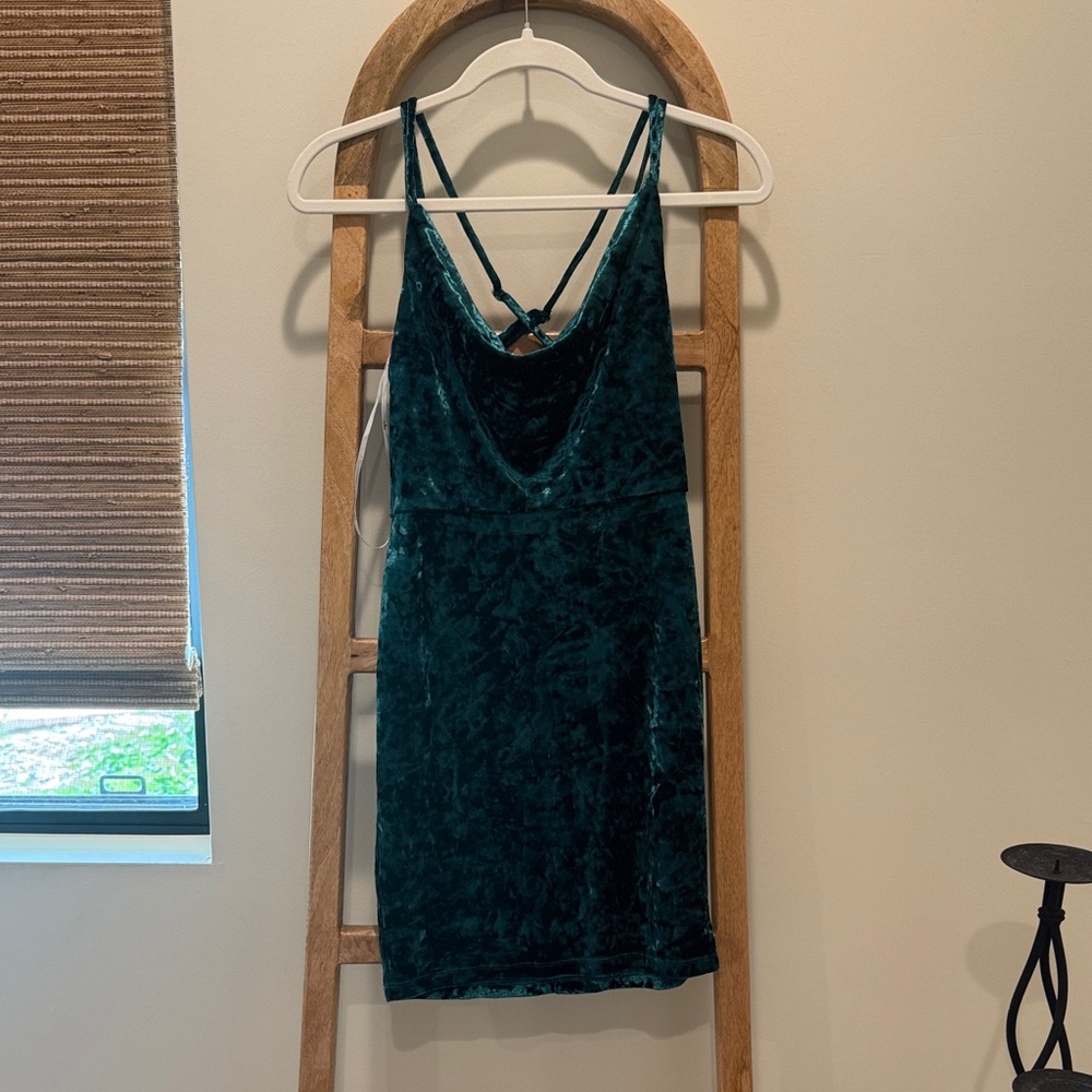 Lulu's Teal Velvet Strappy Dress